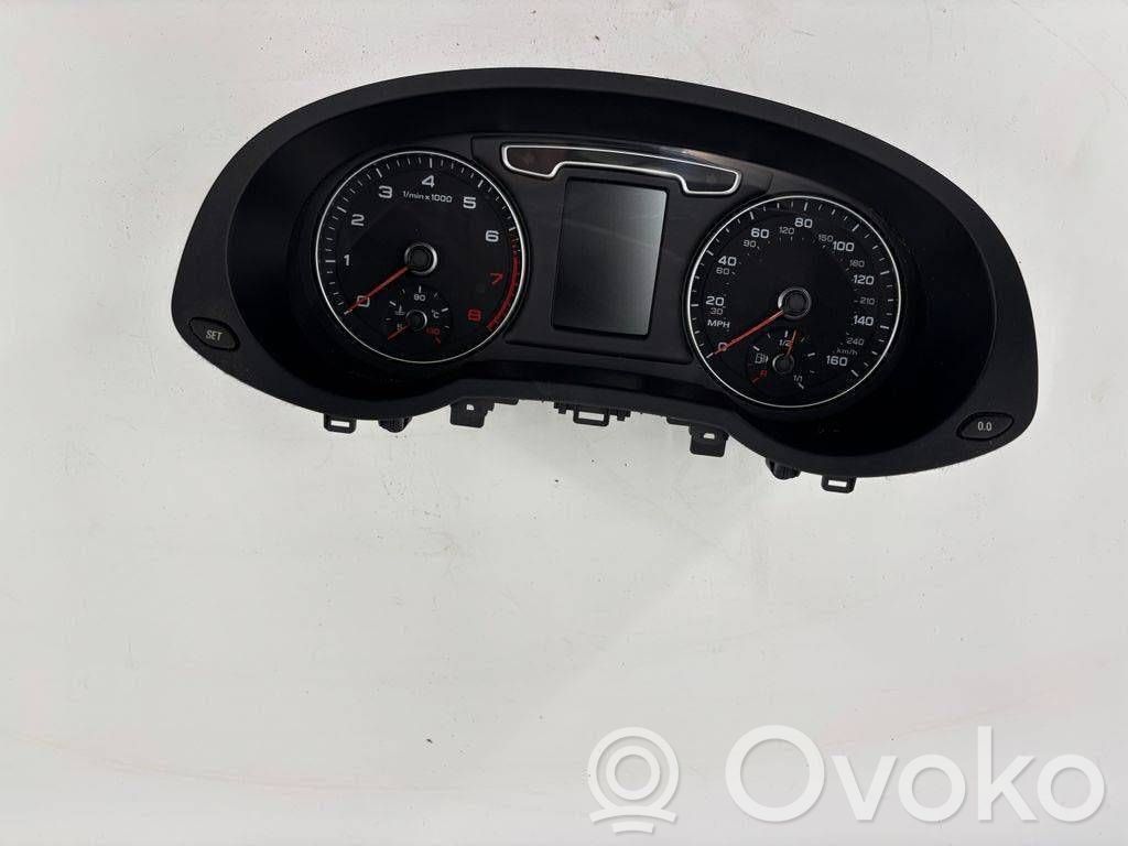 Audi Q3 8U Licznik / Prędkościomierz 