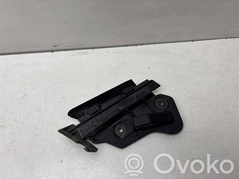 Volkswagen Golf Plus Uchwyt / Mocowanie zderzaka przedniego 