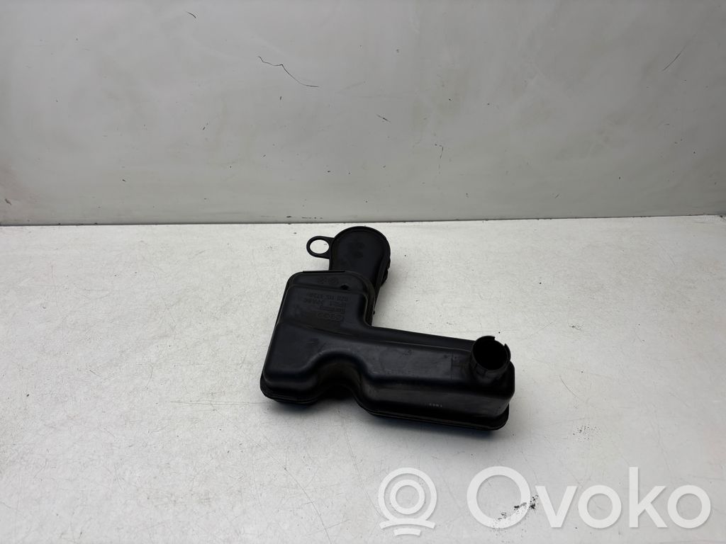 Audi A2 Öljyntäyttöputki 