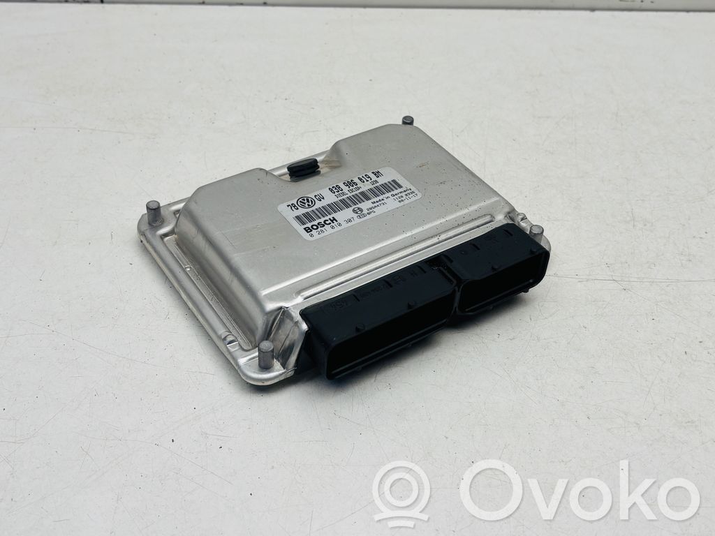 Engine control unit/module   038906019BM,28SA4731,0281010307