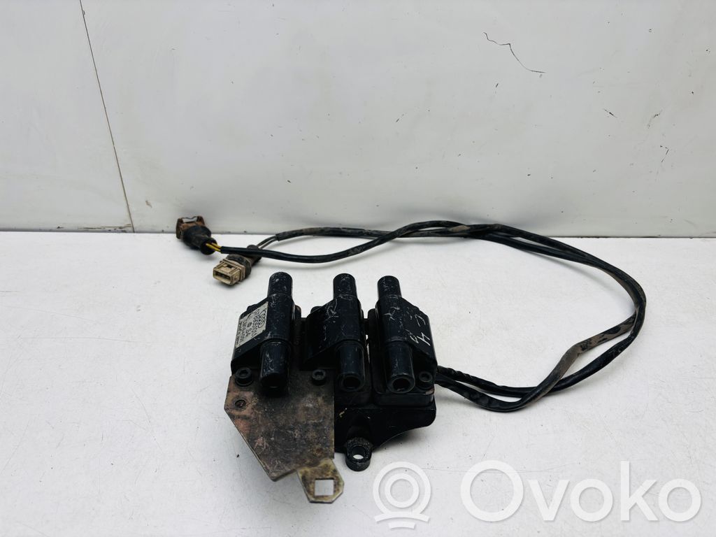 Audi 100 S4 C4 Bobină aprindere 