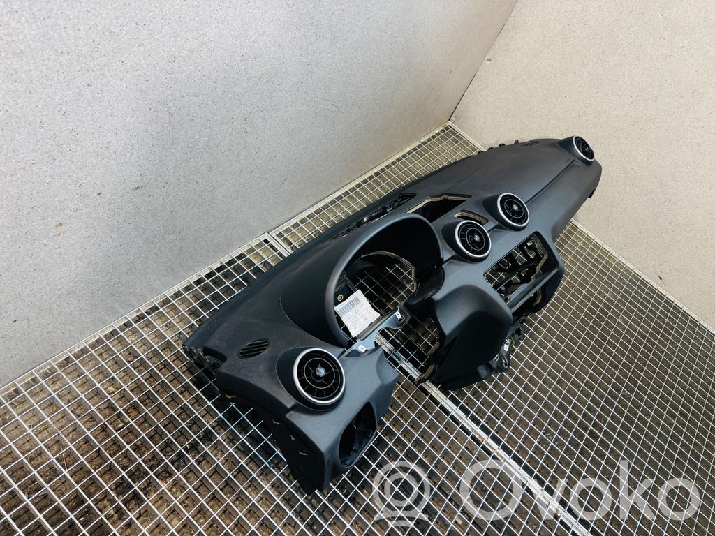 Dashboard   8X1857033,8X1857067