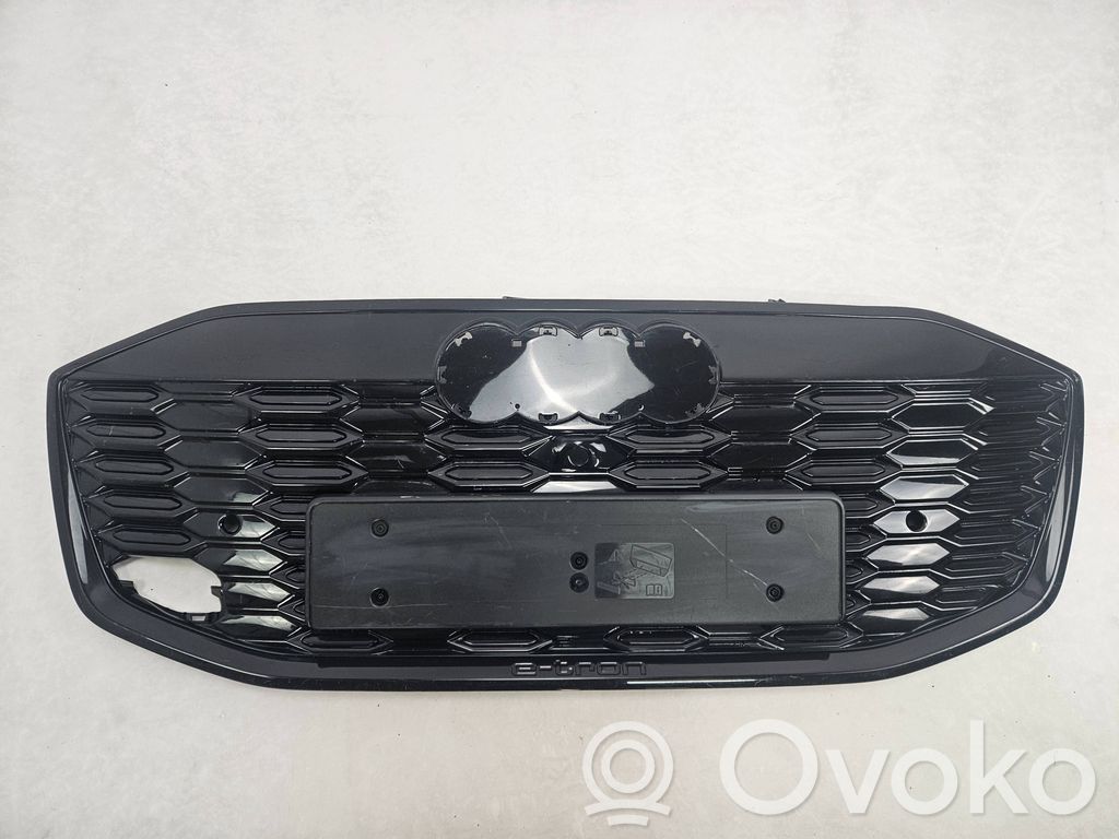 Audi Q6 e-tron Front grill 