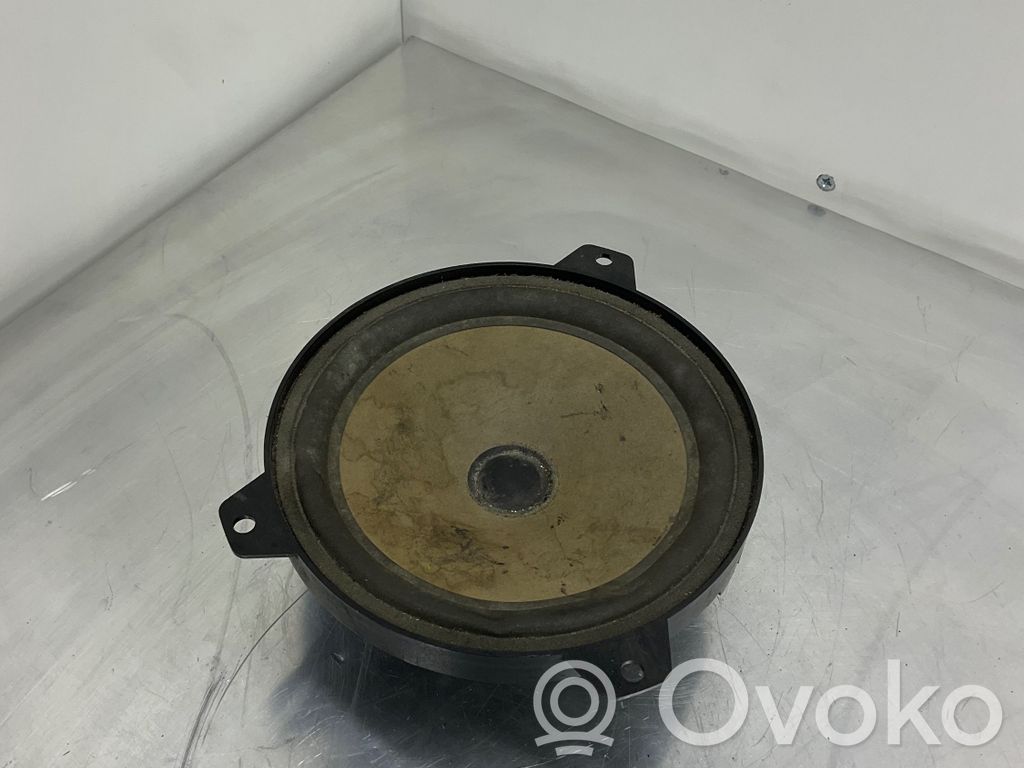 BMW 3 E46 Front door speaker 
