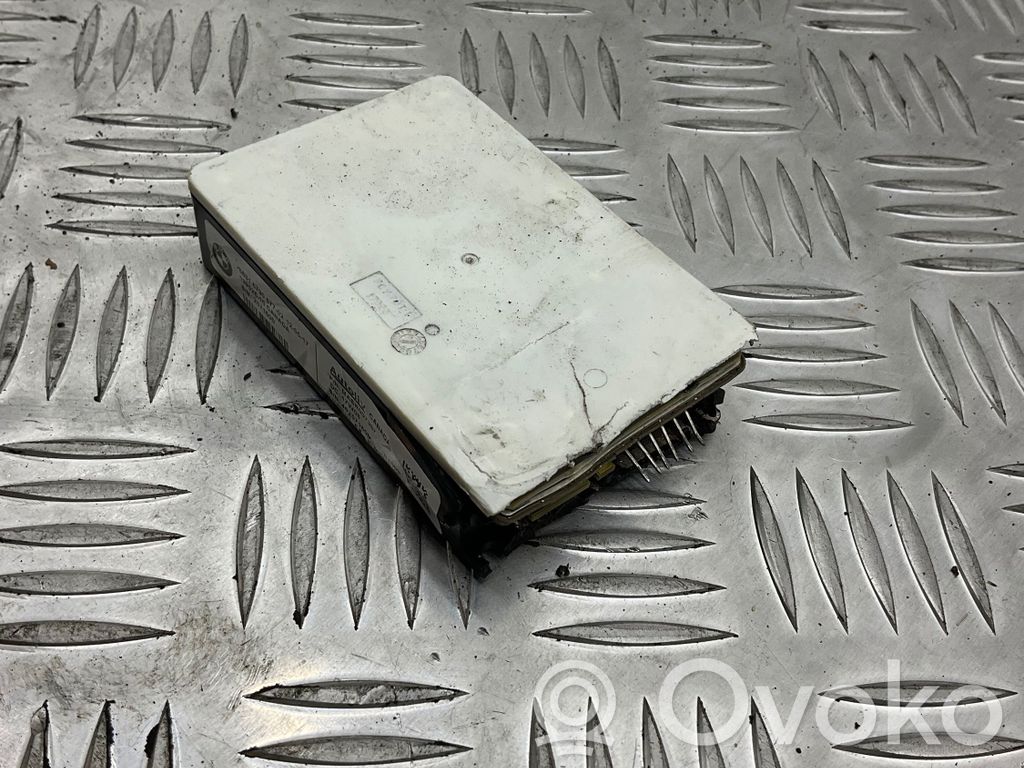 Distronikas   6790877