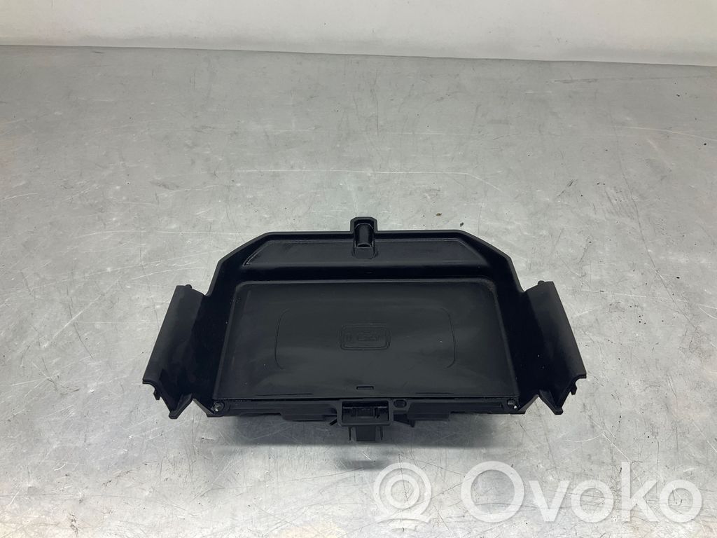 BMW 5 G30 G31 G38 Wireless charging module 