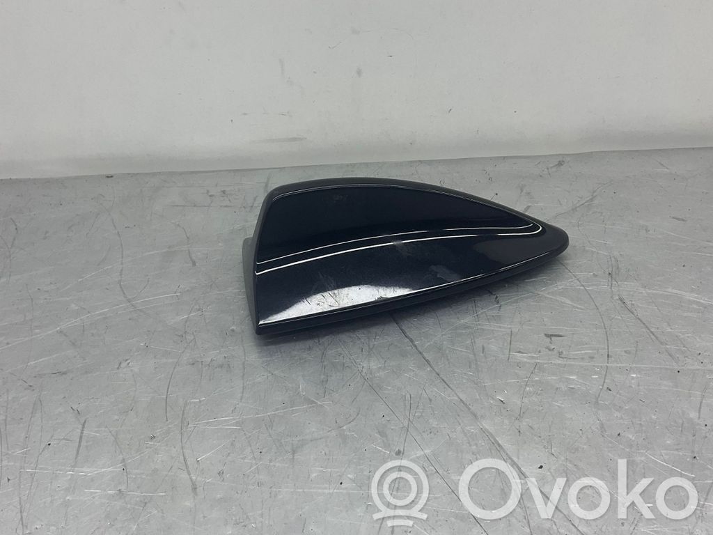 BMW 3 E92 E93 Cubierta de la antena del techo (GPS) 