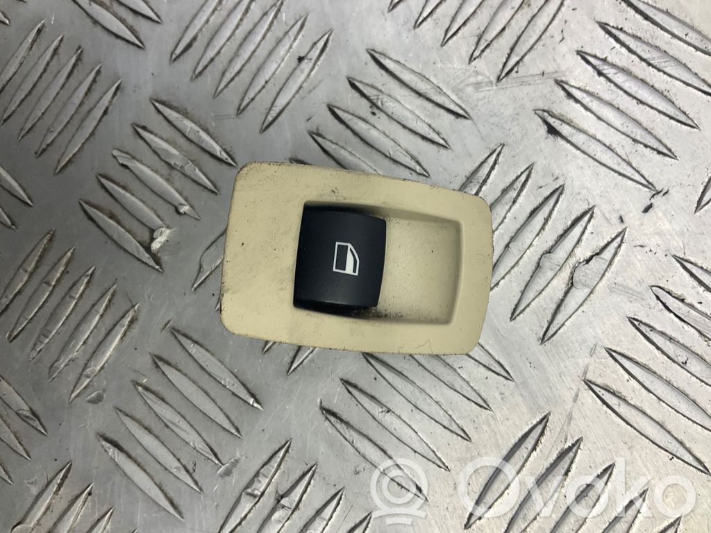 BMW 5 E60 E61 Electric window control switch 