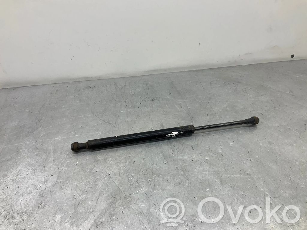 BMW 3 E46 Tailgate/trunk strut/damper 