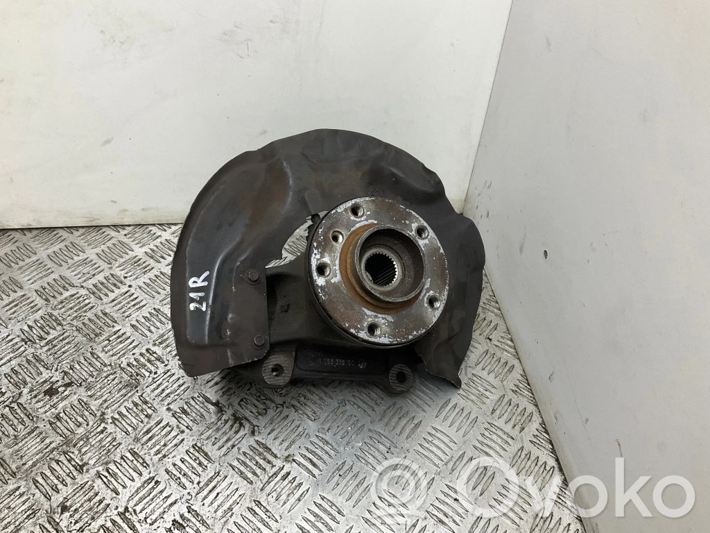 BMW 5 E60 E61 Priekinė stebulė 