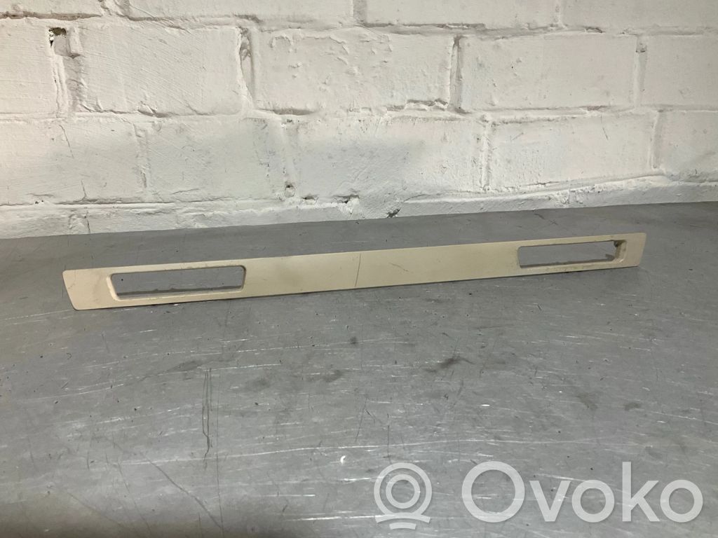 BMW 3 E92 E93 Dekoratyvinė apdailos juostelė 