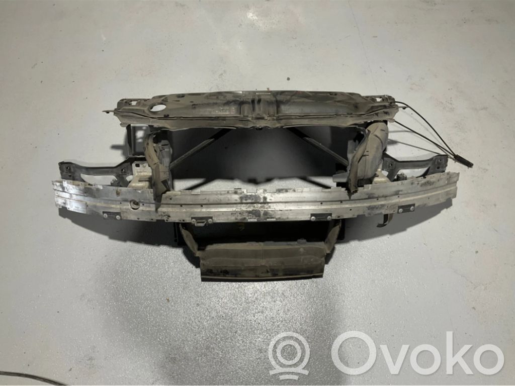 BMW 5 E60 E61 Панель радиаторов 