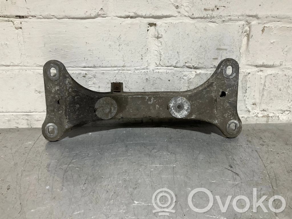 BMW 3 E90 E91 Gearbox mounting bracket 
