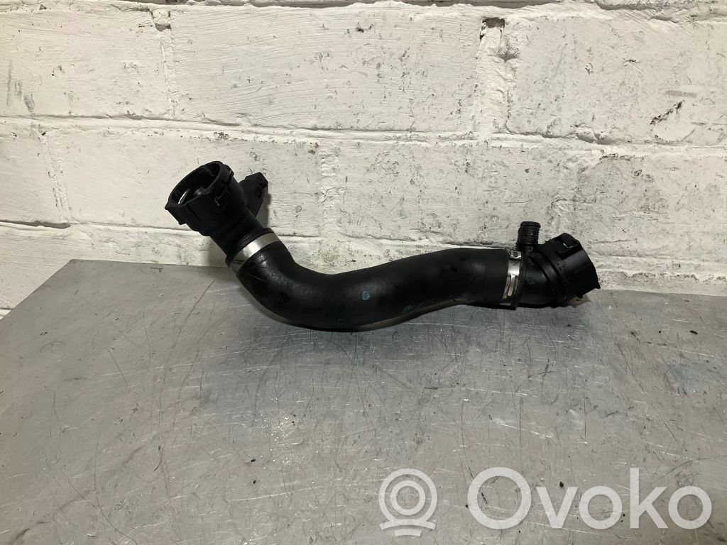 BMW X5 E70 Engine coolant pipe/hose 