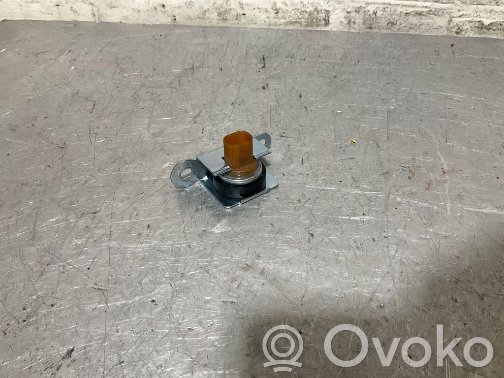 BMW 5 E60 E61 Acceleration sensor 