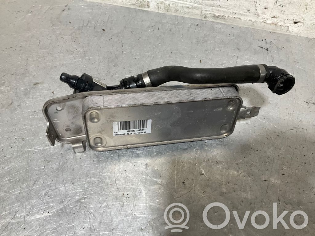 BMW 7 F01 F02 F03 F04 Chłodnica oleju skrzynia biegów 