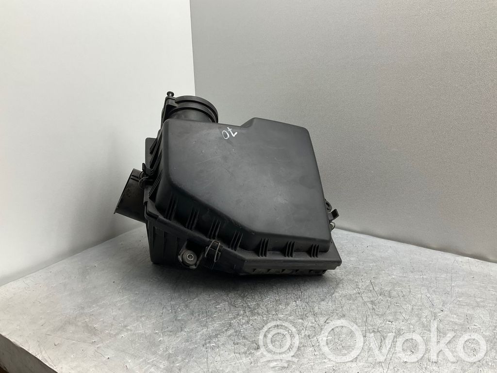 BMW 5 E60 E61 Air filter box 