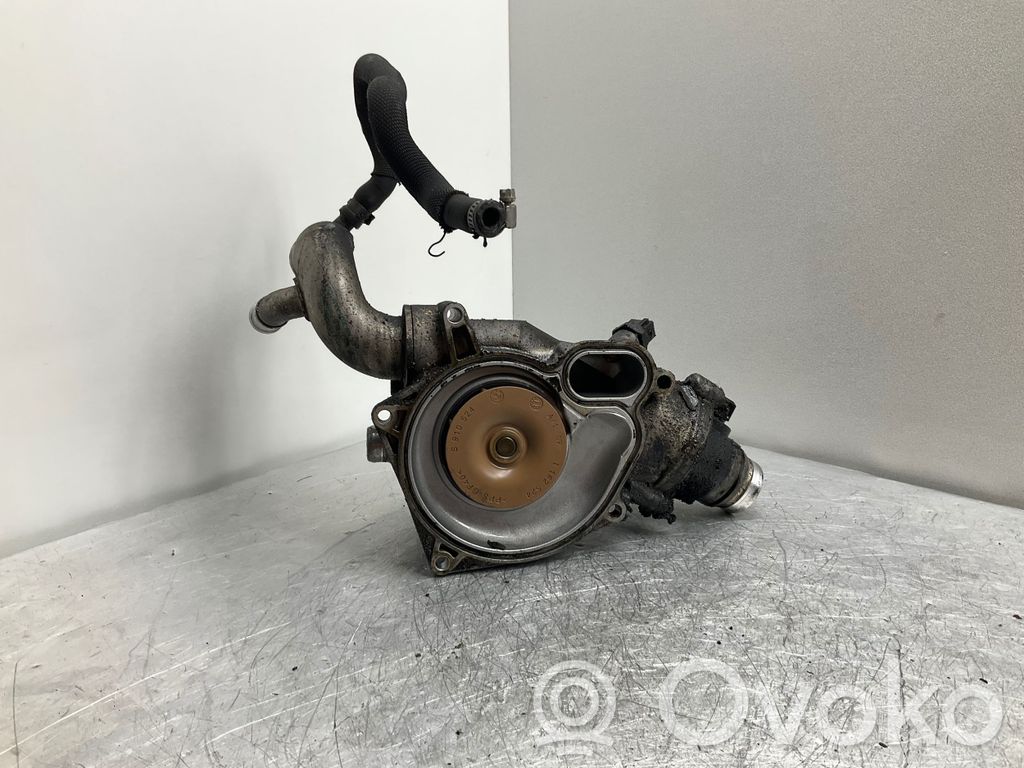 BMW X5 E70 Water pump 
