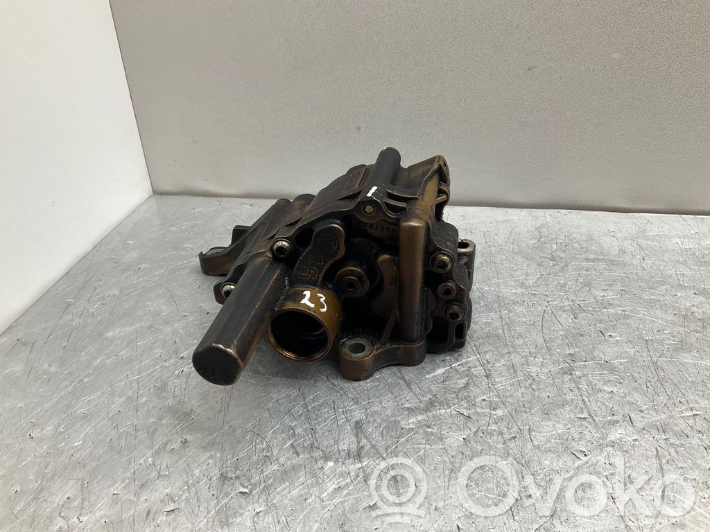 BMW 5 E60 E61 Oil pump 