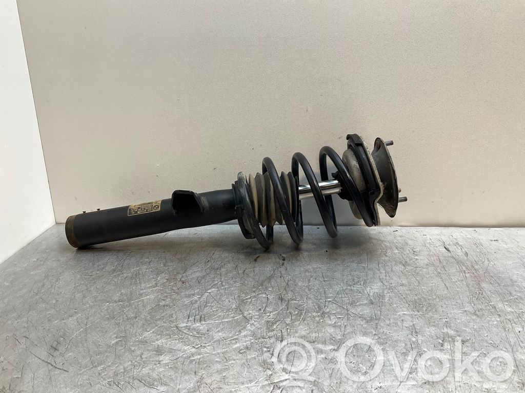 BMW 5 E60 E61 Priekinis amortizatorius su spyruokle 