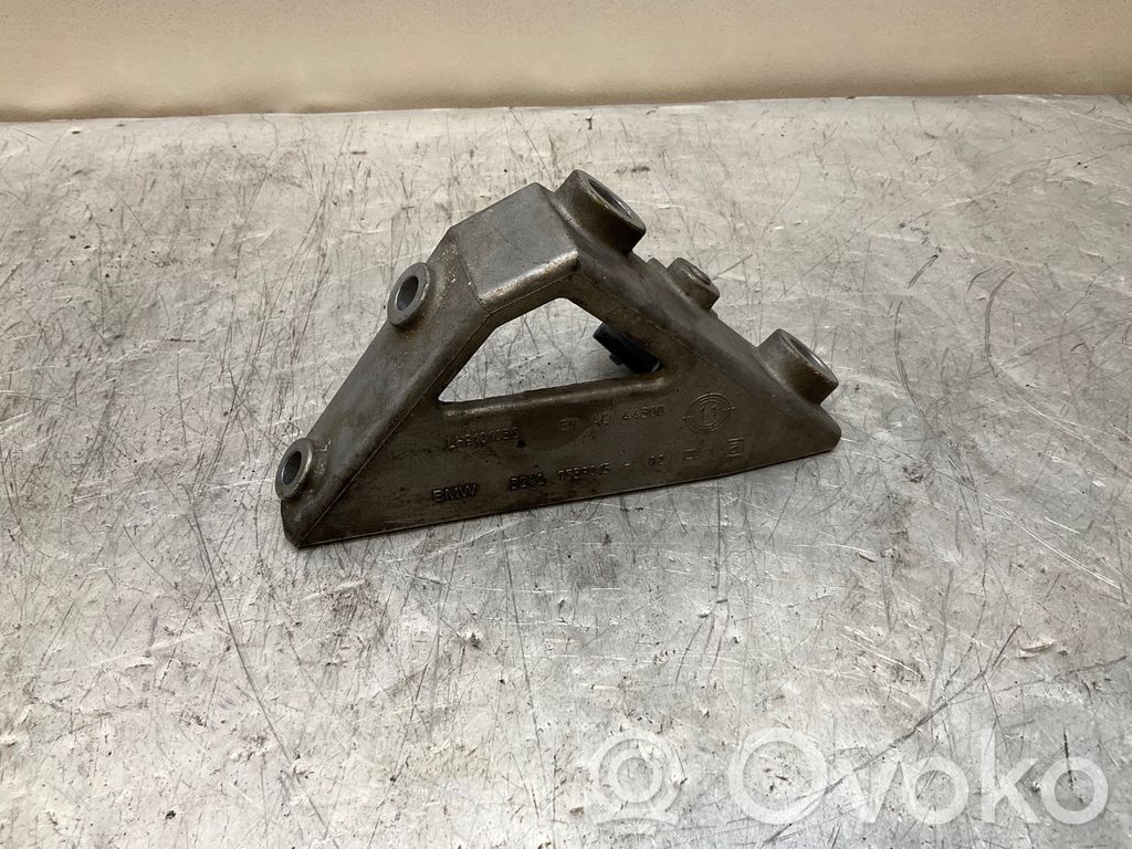 BMW 3 E92 E93 Power steering pump mounting bracket 