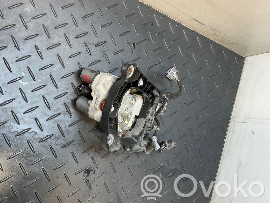 BMW 5 F10 F11 Aktyvaus stabilizatoriaus valdymo/ vožtuvų blokas 