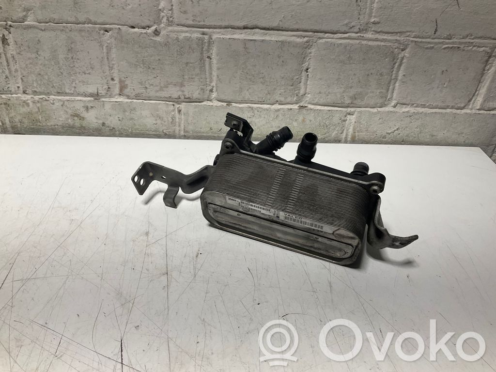 BMW 5 F10 F11 Transmisijos tepalo aušintuvas 