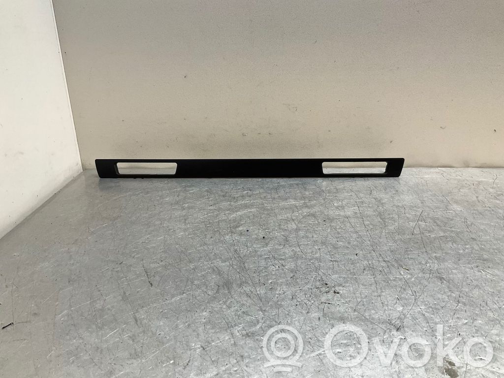 BMW 3 E92 E93 Dekoratyvinė apdailos juostelė 