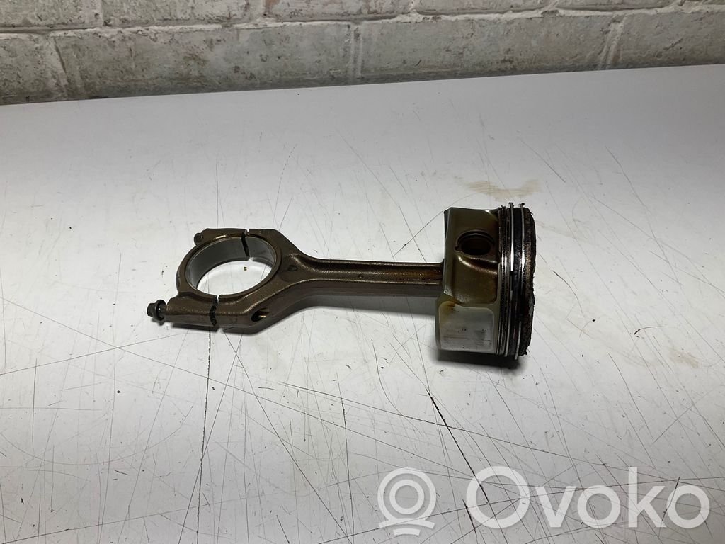 Piston with connecting rod   7589201