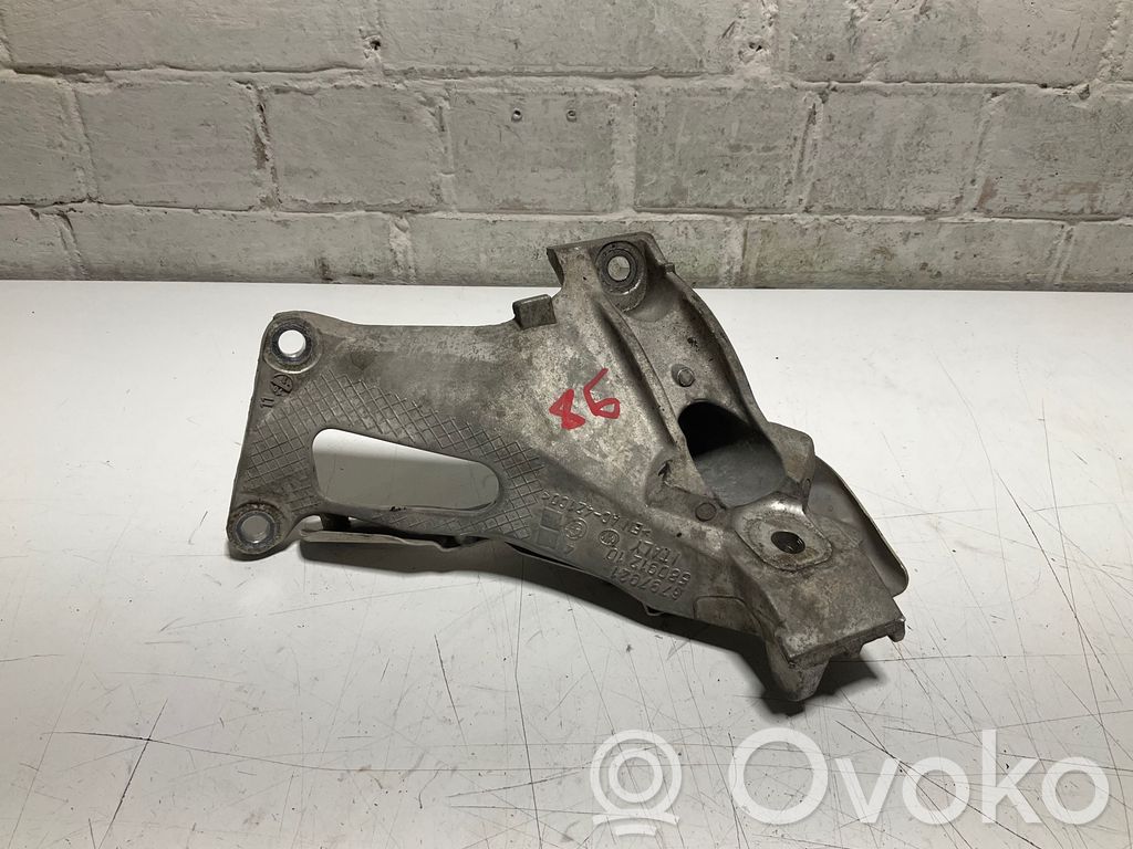 BMW X5 E70 Engine mounting bracket 
