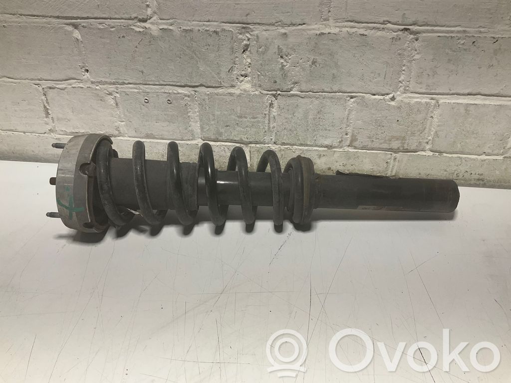 BMW X5 E70 Priekšpusē amortizators 