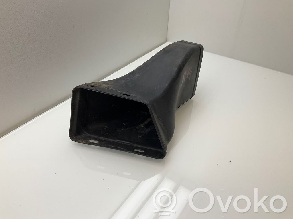 BMW 5 E60 E61 Brake cooling air channel/duct 