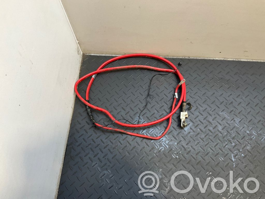 BMW 5 E60 E61 Positive cable (battery) 