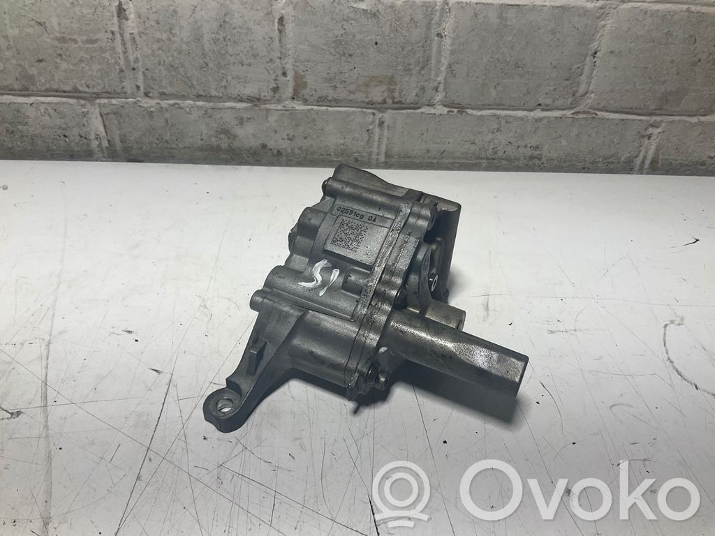 BMW 3 E92 E93 Oil pump 