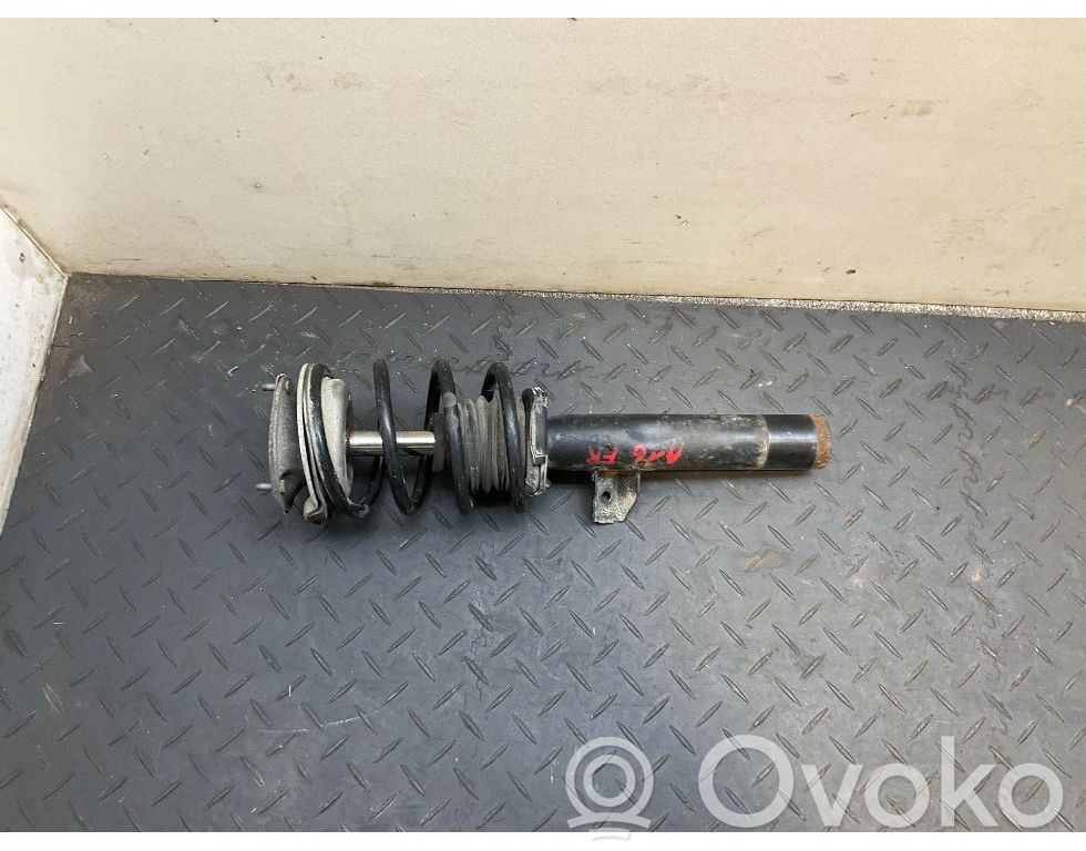 BMW 5 E60 E61 Priekinis amortizatorius su spyruokle 