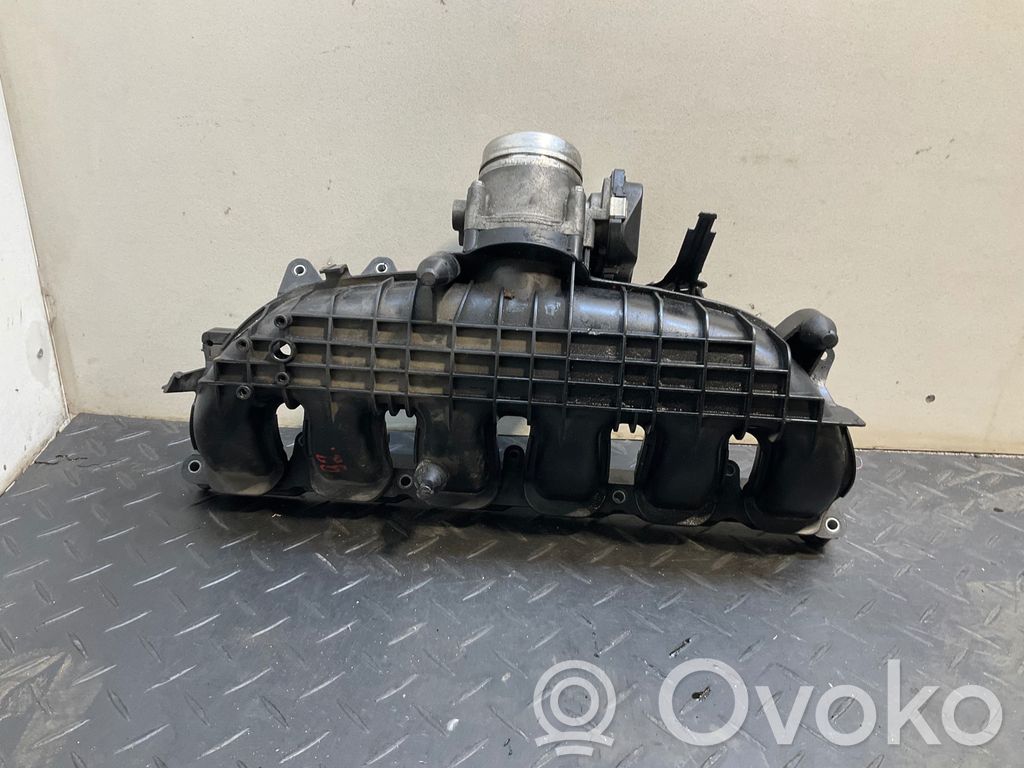 BMW 5 F10 F11 Kolektorius įsiurbimo 