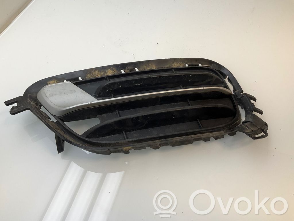BMW X3 F25 Kratka dolna zderzaka przedniego 