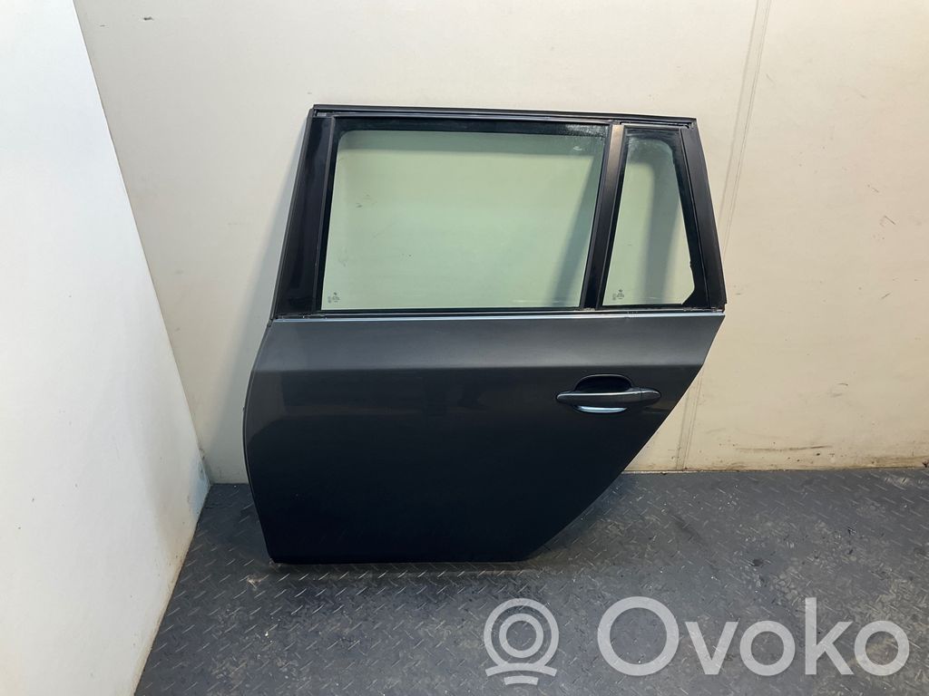 Rear door