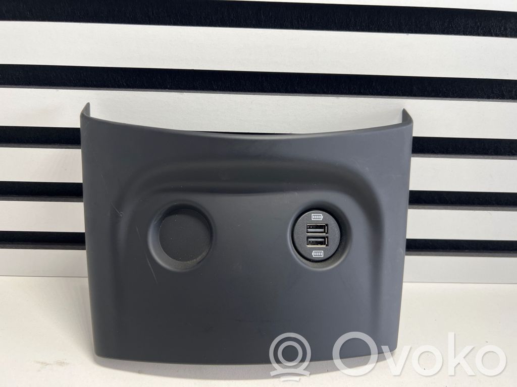 Porsche Cayenne (92A) Enchufe conector USB 