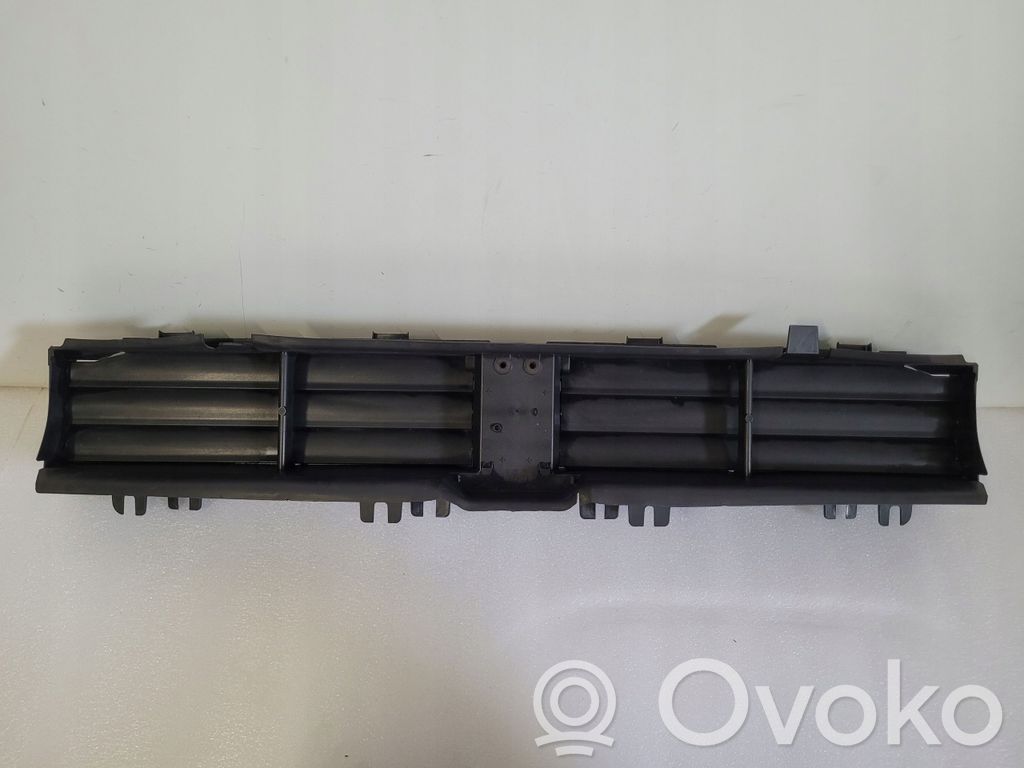 BMW 3 G20 G21 Radiatoriaus oro nukreipėjas (-ai) 