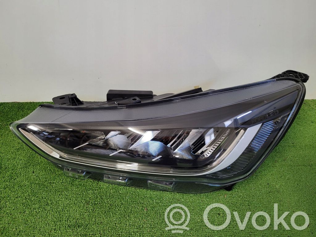 Ford Focus Headlight/headlamp 