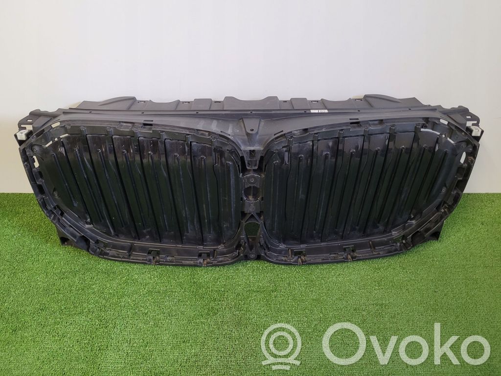 BMW X7 G07 Front grill 
