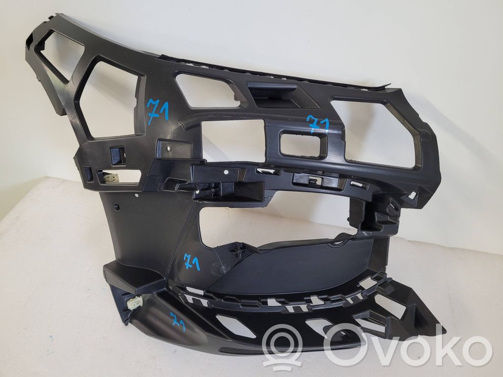 BMW 1 F40 Front bumper mounting bracket 
