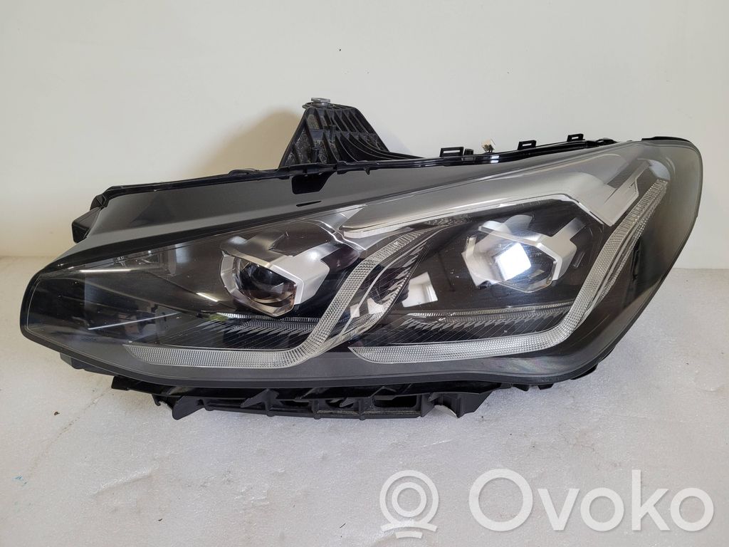 BMW 2 Active Tourer U06 Phare frontale 
