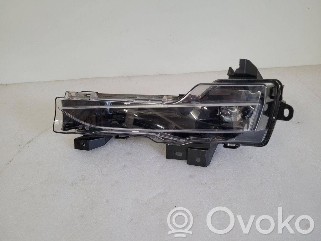 Tesla Model Y Faro delantero LED diurno 