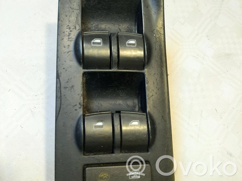 Audi A6 S6 C5 4B Przyciski szyb 