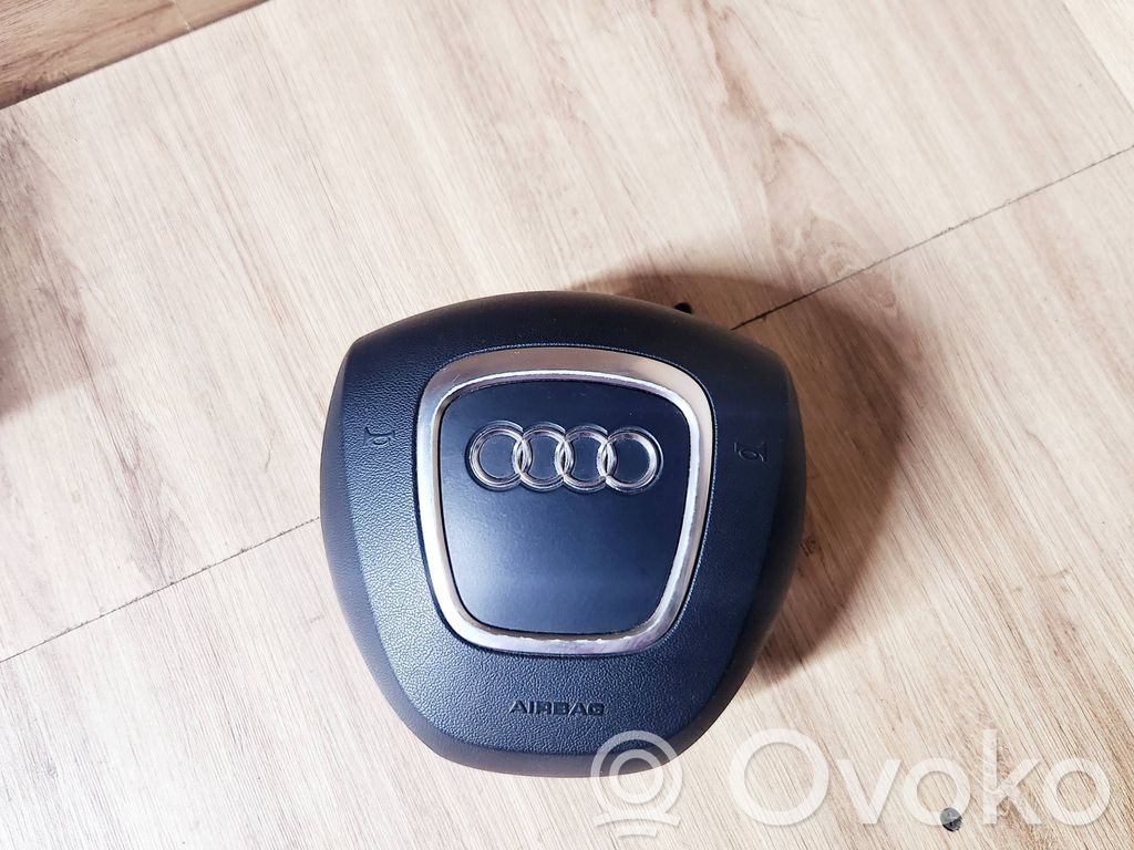 Audi A3 S3 8P Vairo oro pagalvė 