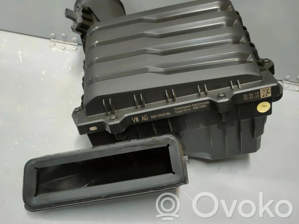 Luftfilterkasten   5Q0129601BA,5Q0129620E,5Q0183A,5Q0129618K
