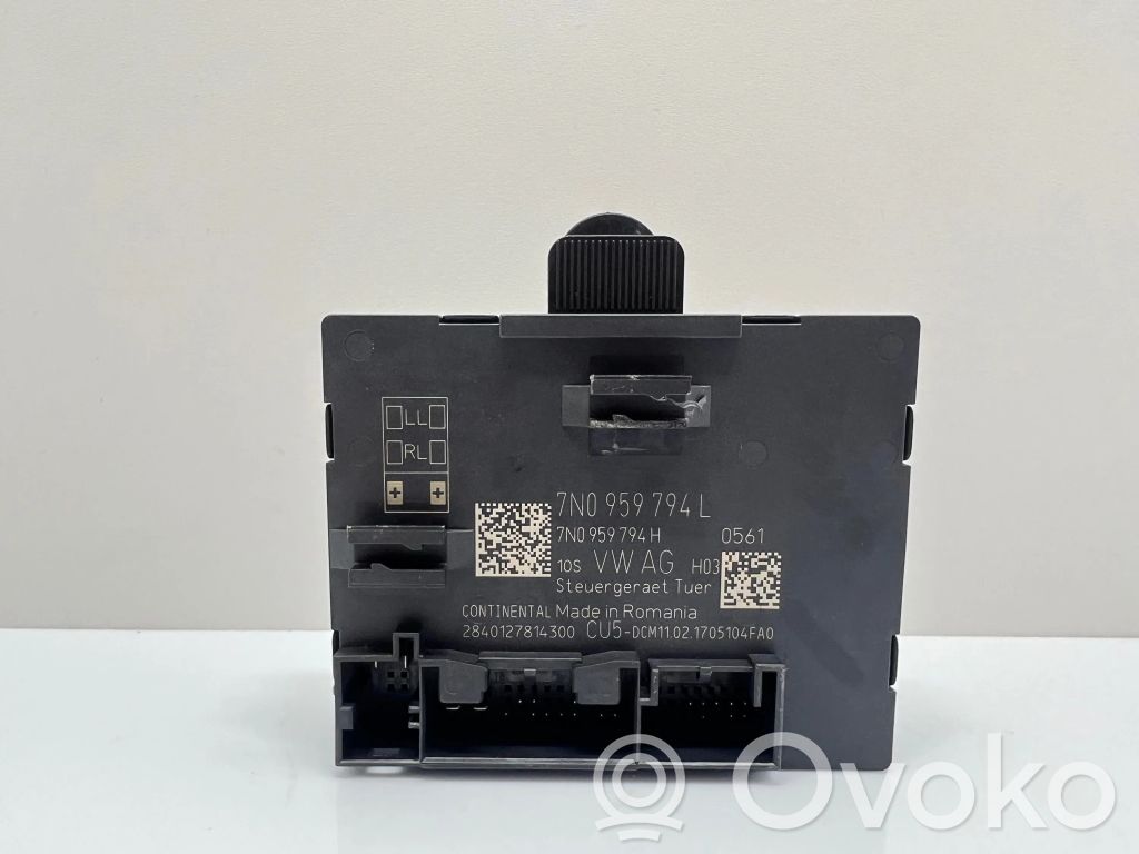 Seat Alhambra (Mk2) Door control unit/module 