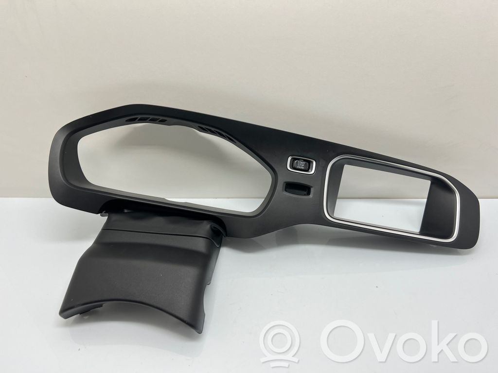 Volvo V40 Dashboard trim 